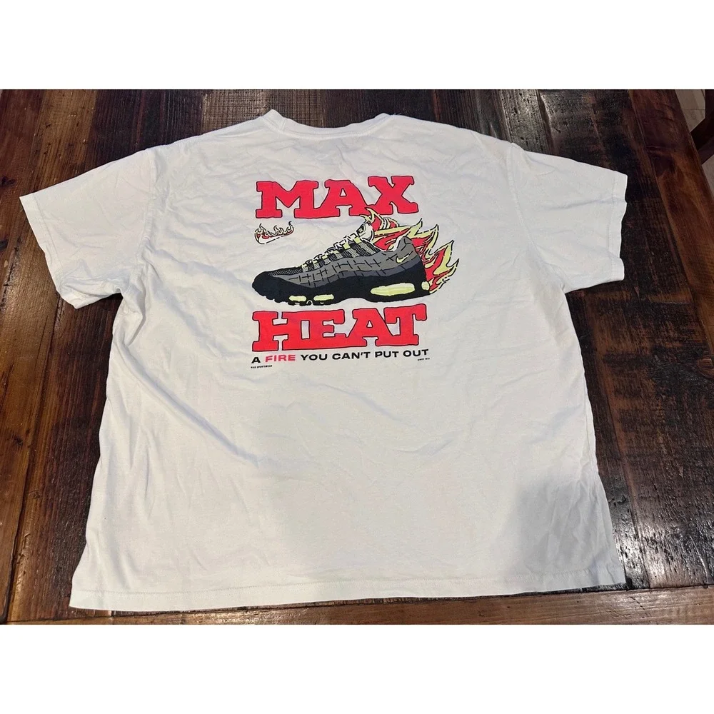 Nike Max Heat Air Max 95 Graphic T-Shirt Mens‎ 2XL White Loose Fit Streetwear